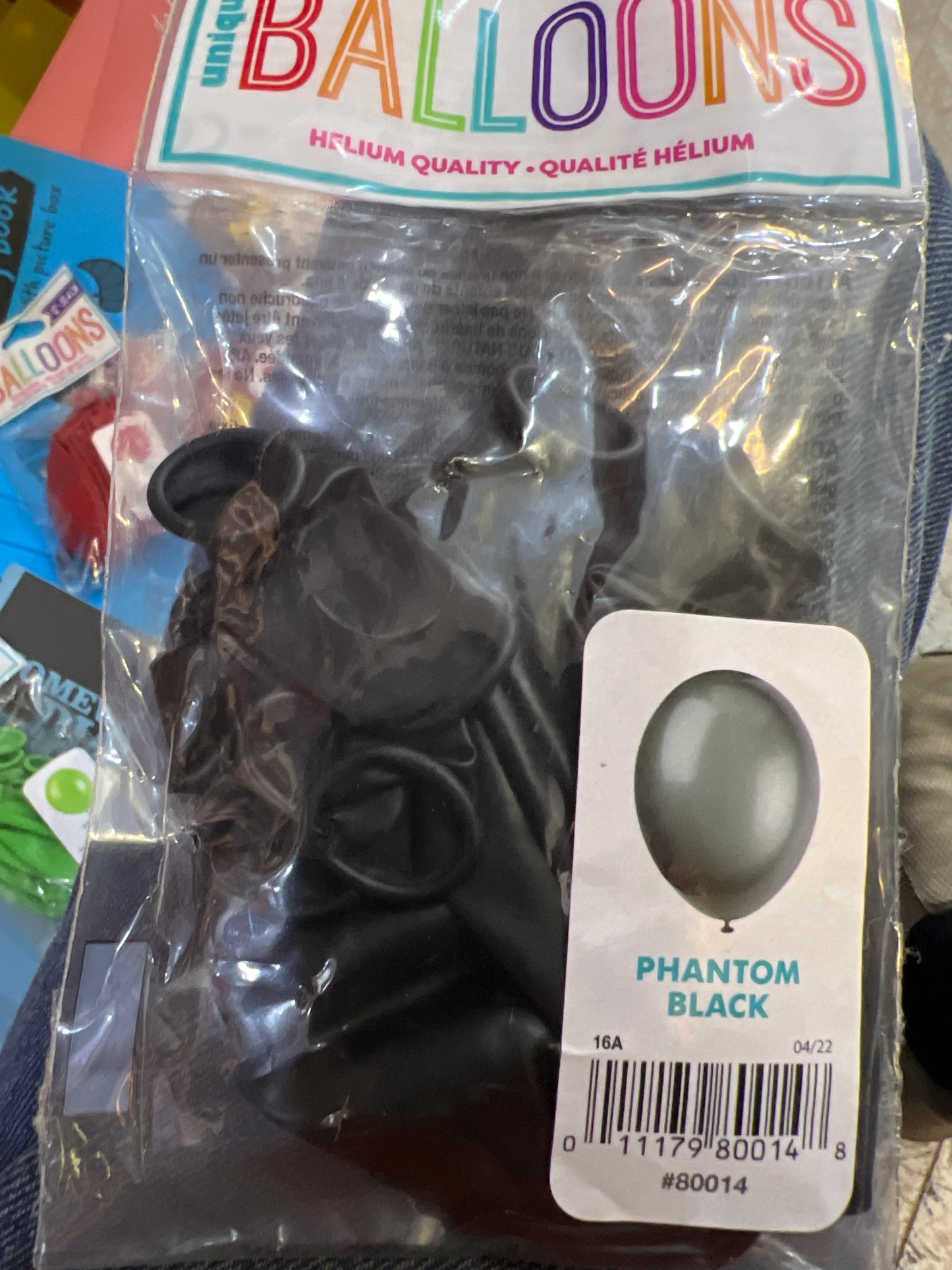 ballon noir fantôme
