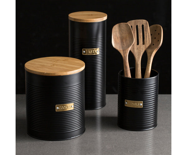 Conservez vos pâtes avec fraîcheur grâce à l'entreposage de pâtes Otto Black.