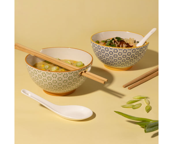 Assortiment de Plats Culinaires Exquis du Monde : Ensemble de 2 Bols à Riz et à Soupe | Sublimez Votre Expérience Culinaire.
