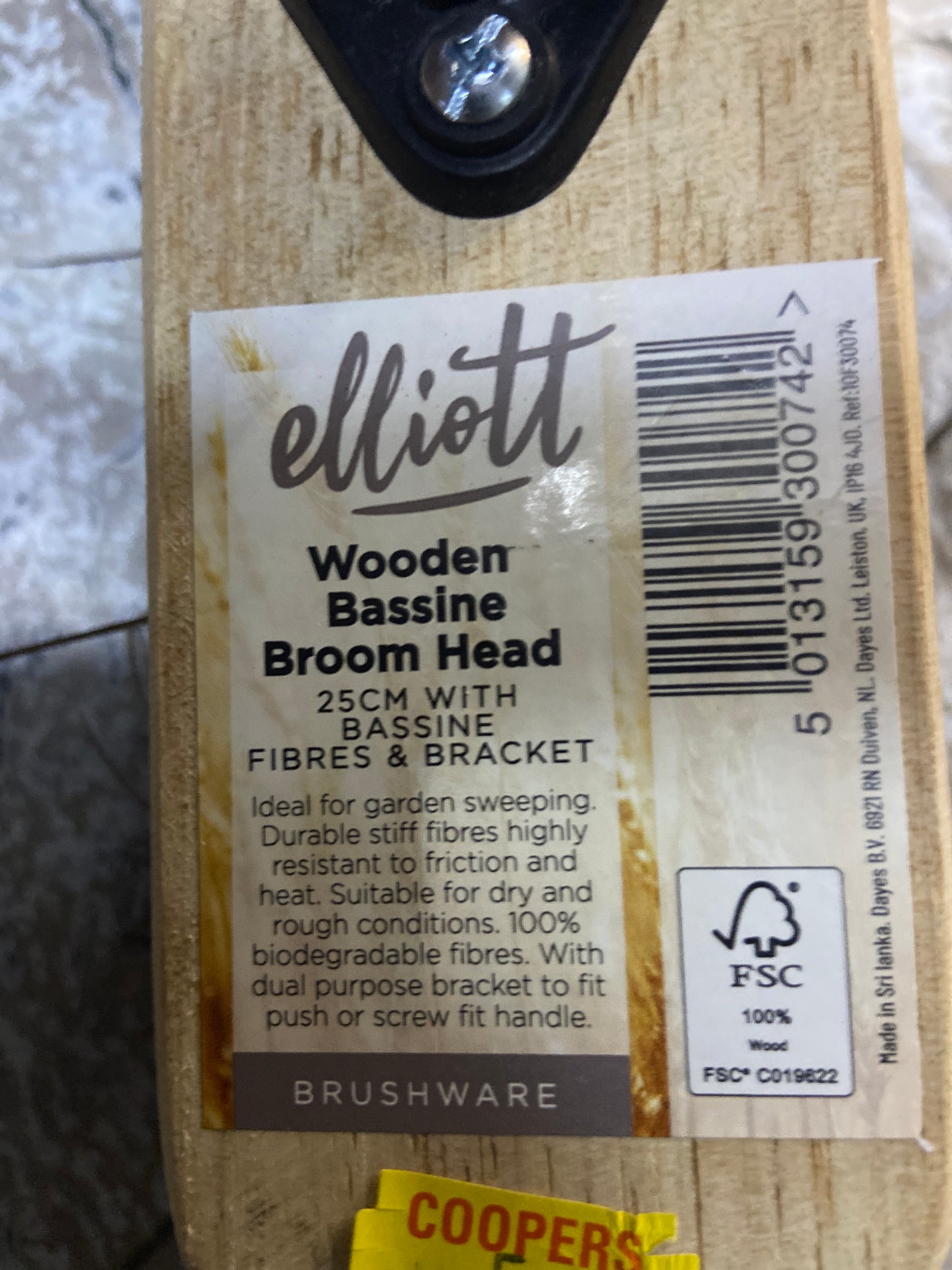 ELLIOTT WOODEN BASSINE BROOM HEAD 25cm