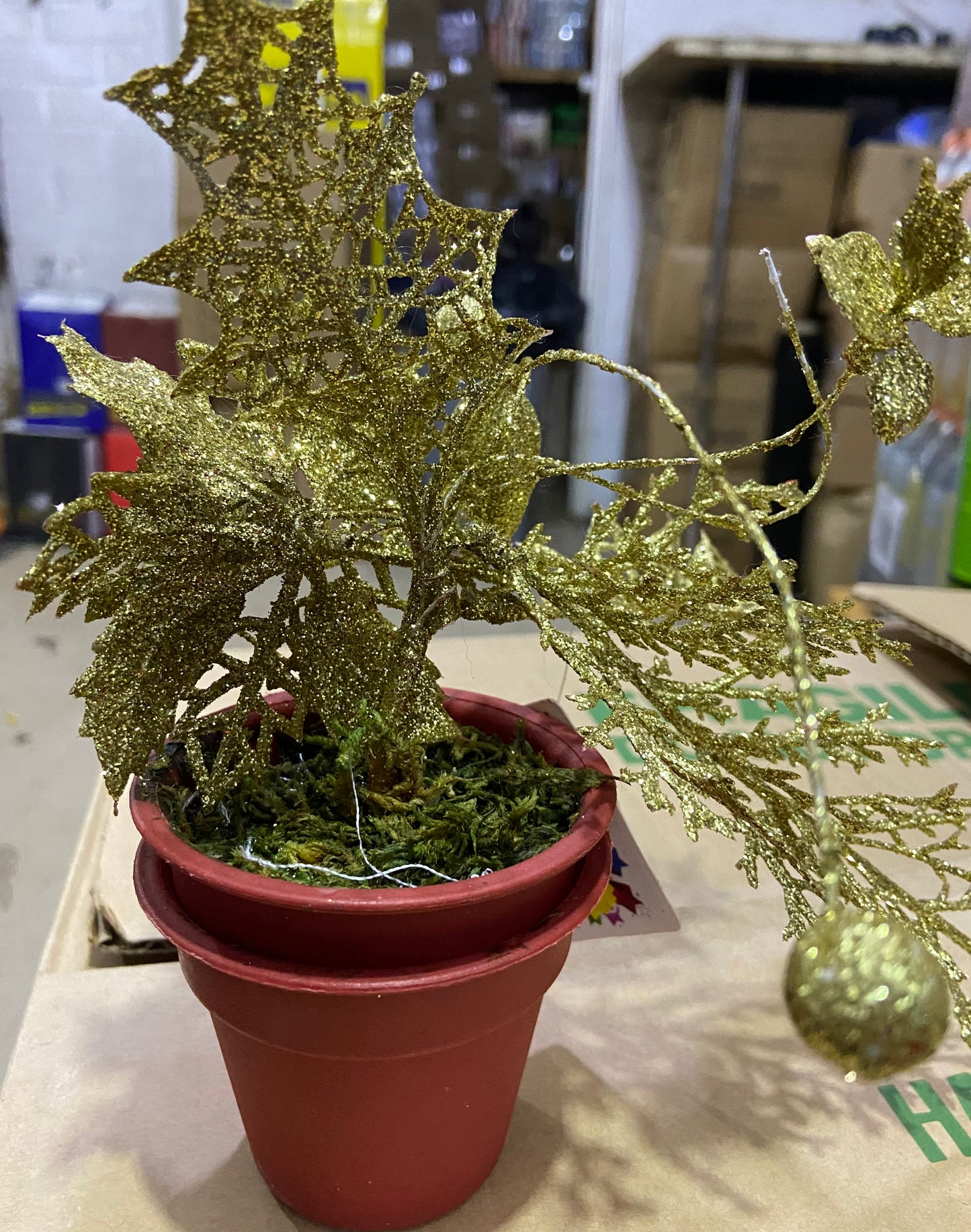 CHRISTMAS DECORATION HURRAH