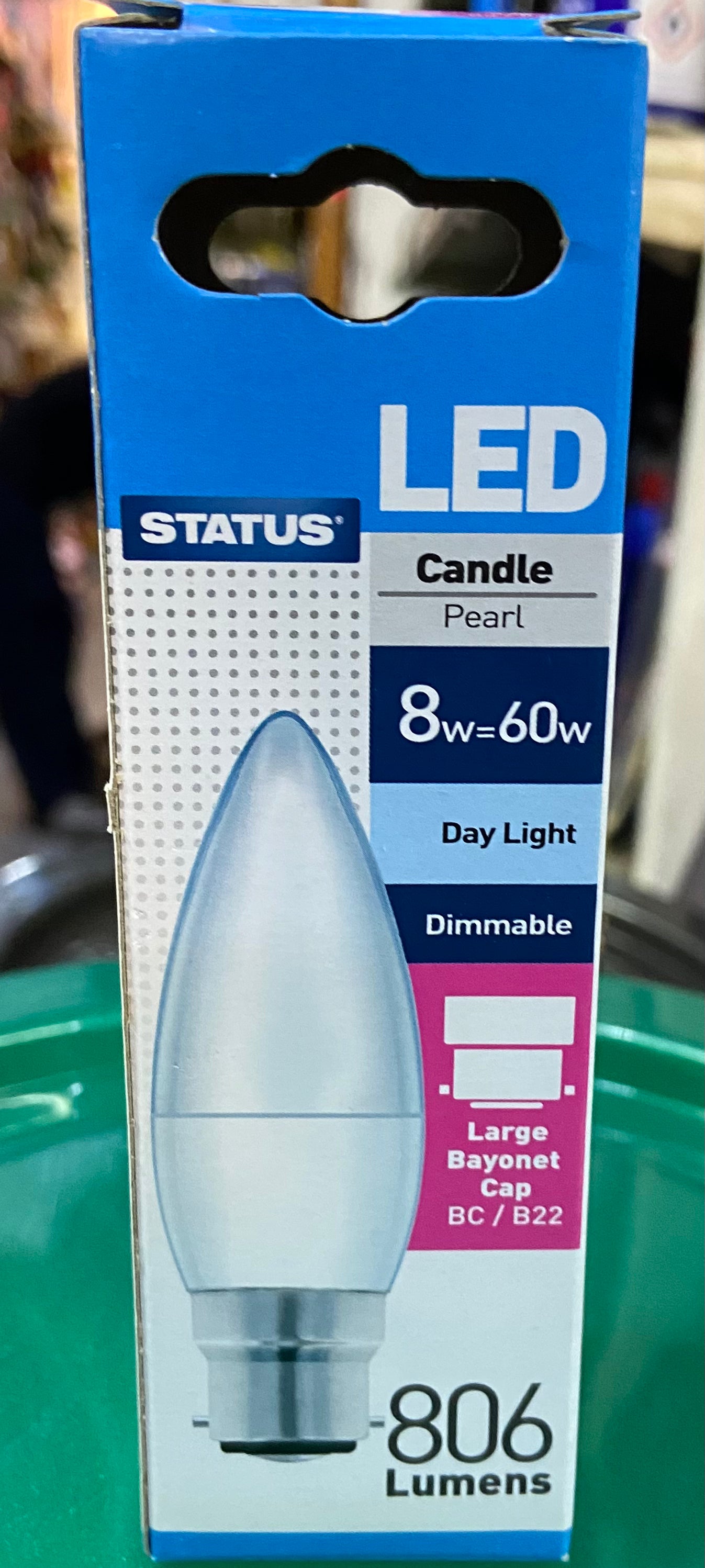 STATUS LED CANDLE 8w=60w DAY LIGHT