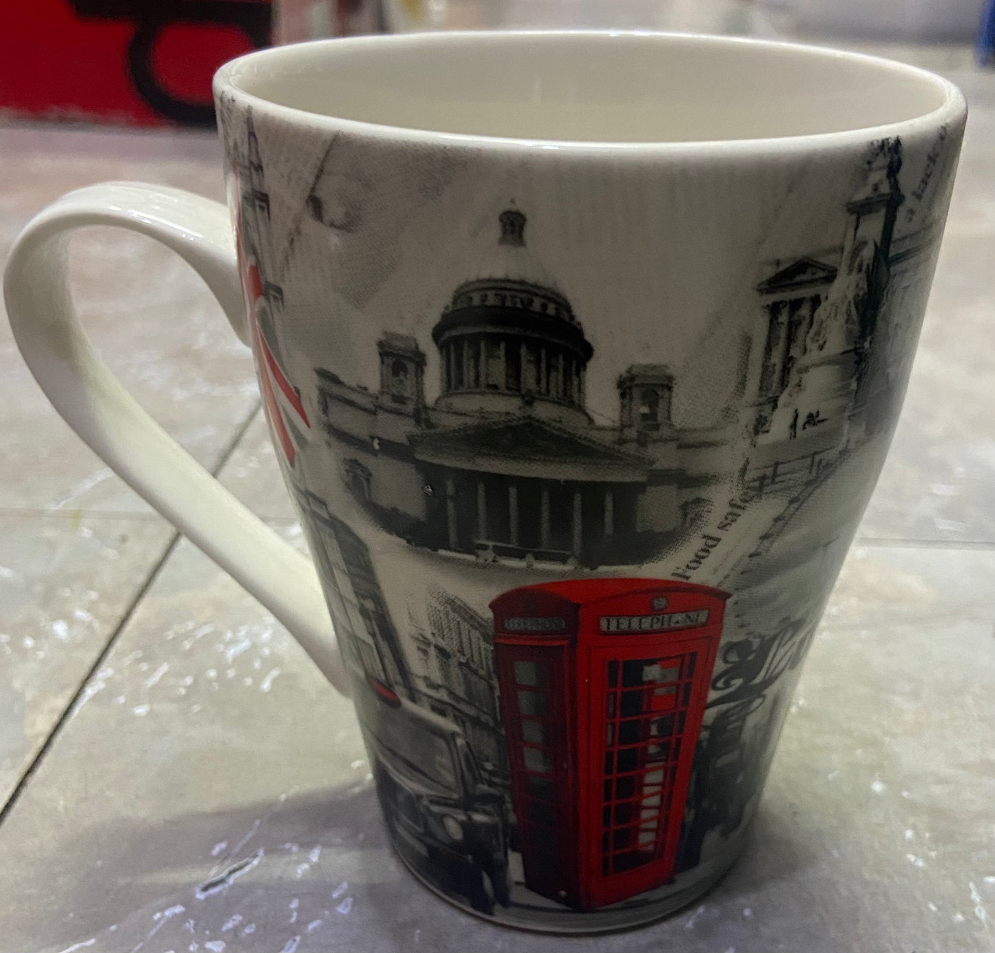 LONDON DESIGN MUG