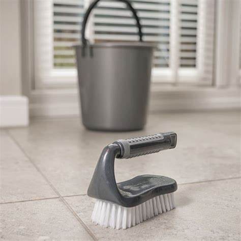 BROSSE À RÉCURER EN FER COMFIGRIP