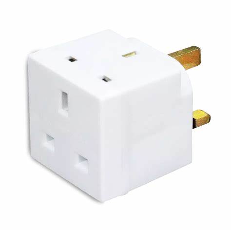 Adaptateur double en blanc élégant