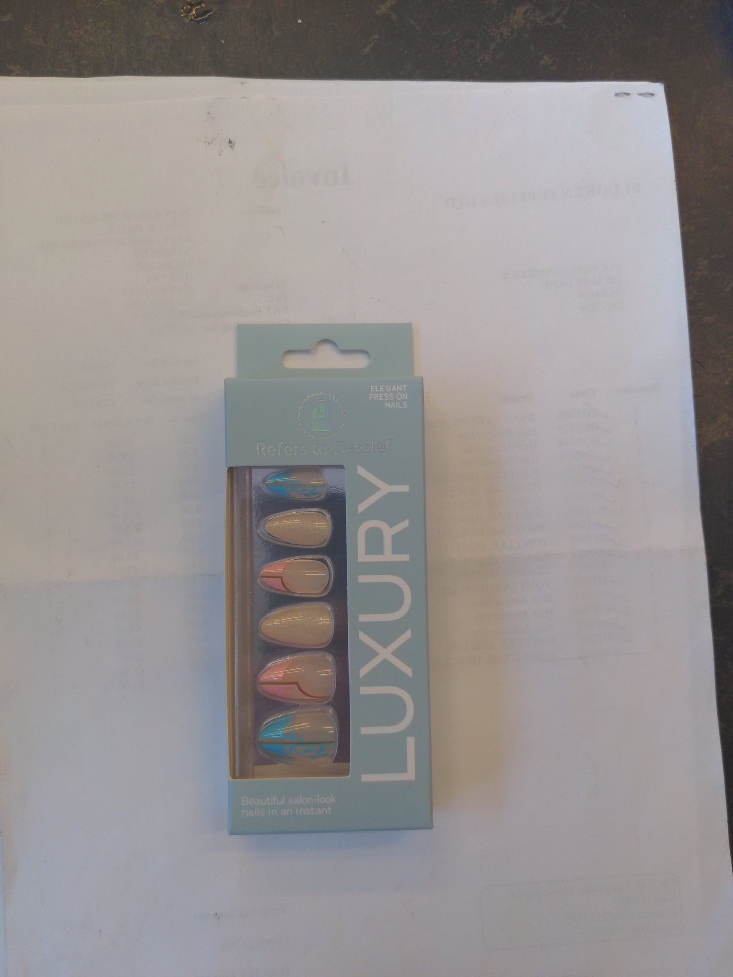 Faux ongles à presser