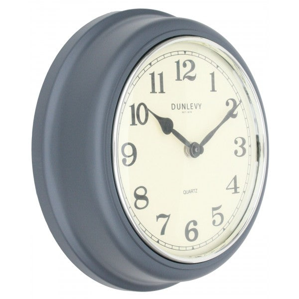 Horloge murale grise foncée 25 cm en plastique
