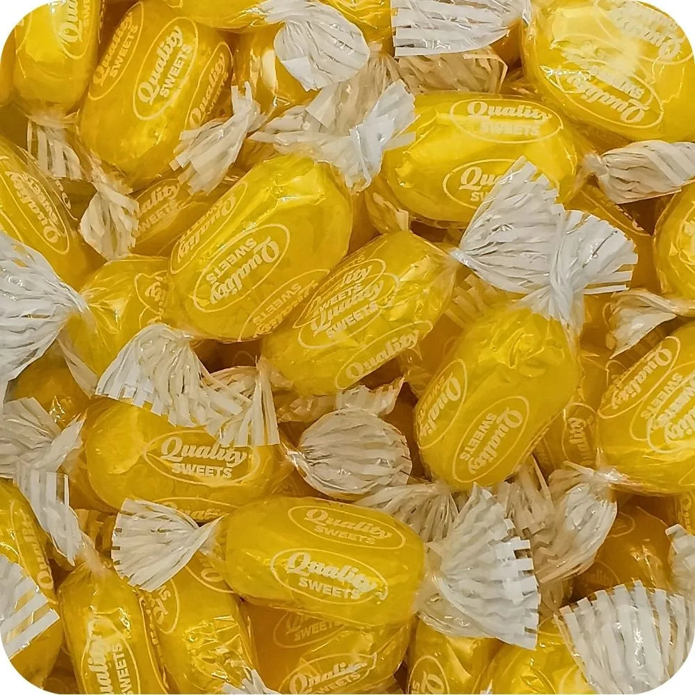 Bonbons au citron, des bonbons durs au citron enveloppés avec un centre de sorbet acidulé. 140g.