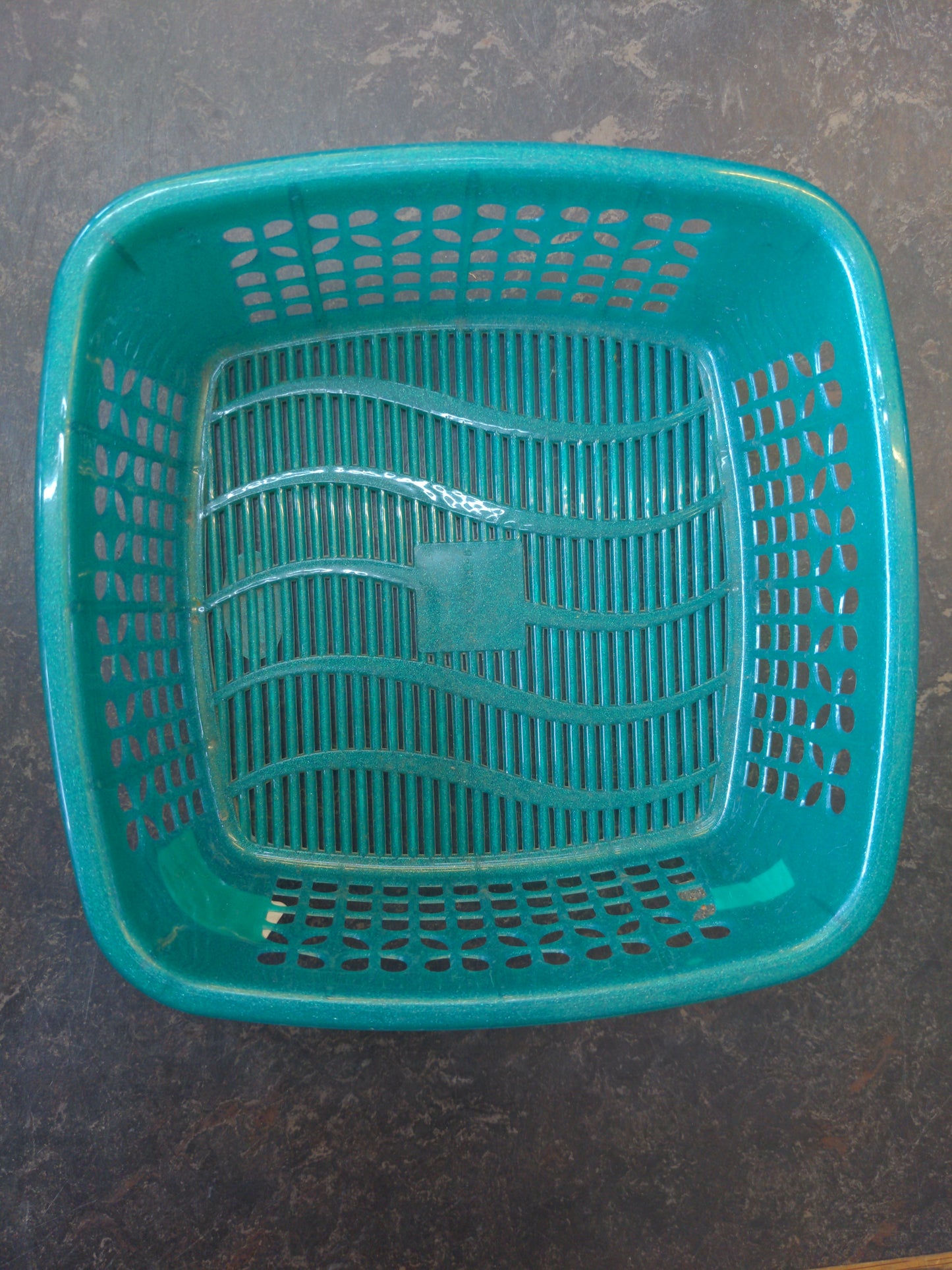 Four Square Basket Green