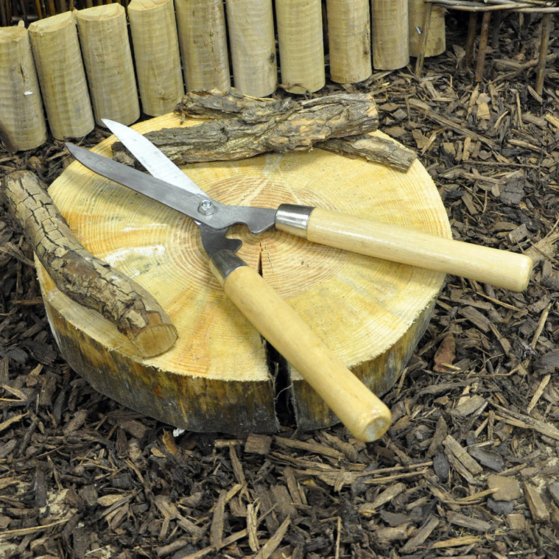 CISAILLE À HAIE AVEC MANCHE EN BOIS 18 POUCES