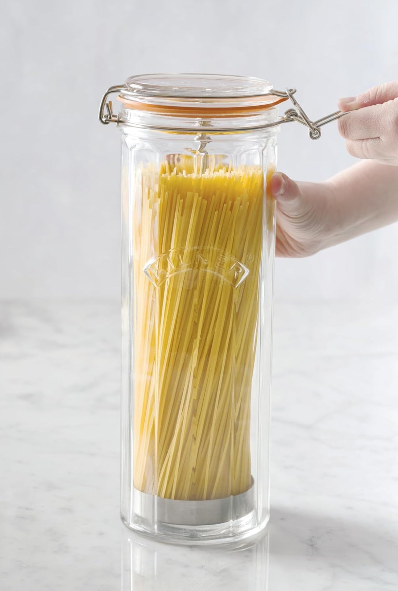 Kilner Facetted Glass Spaghetti Dispenser 2.2 Litre Airtight Food Storage Jar with Lid Kitchen Pantry Storage Container
