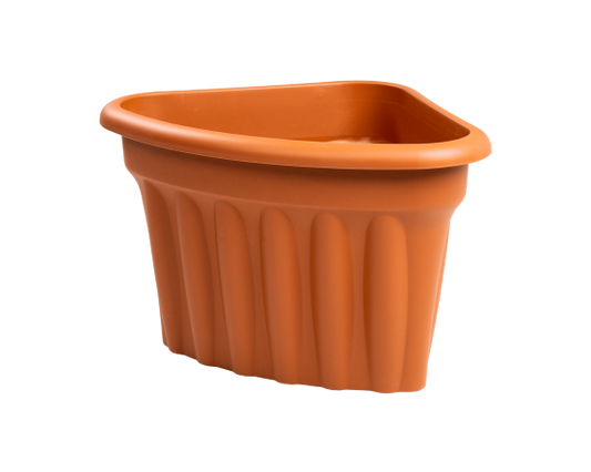 Vista 40cm Corner Planter Terracotta