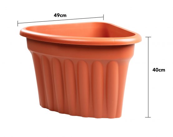 Vista 49cm Corner Planter Terracotta