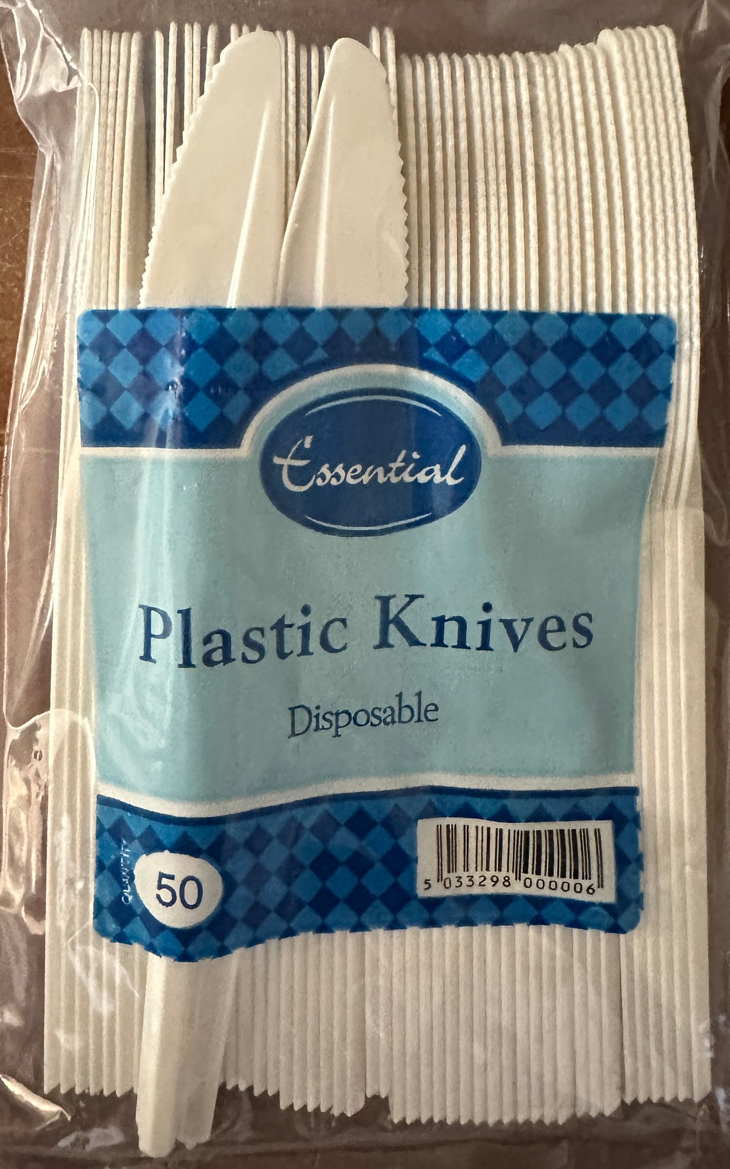 Essential Plastic Knives 50Pk