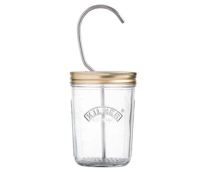 Ensemble de pots à mayonnaise et sauces haut de gamme pour délices gourmands.