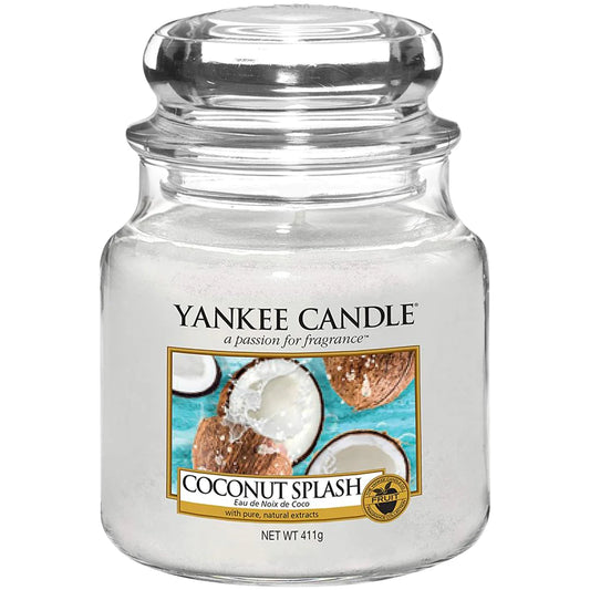Découvrez le parfum rafraîchissant de la bougie moyenne au coco