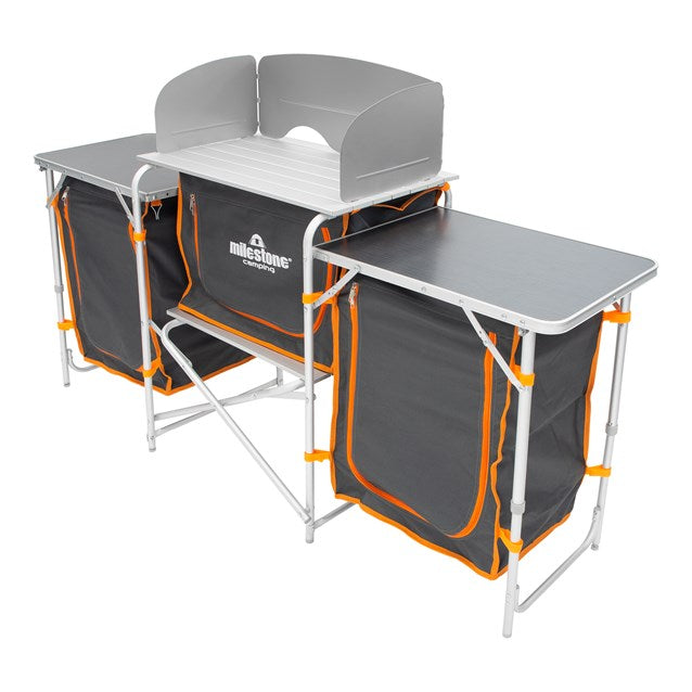 Camping Kitchen - Windshield + 3 working Tables