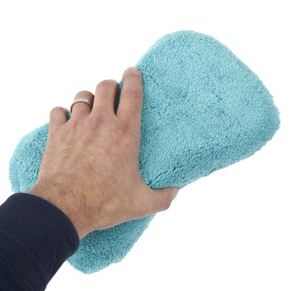 Éponge en microfibre premium pour un nettoyage sans effort.