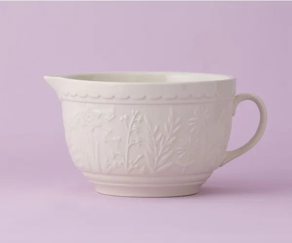 Le Charme Rustique : Bol Mélangeur Dans Le Pré | Parfait pour Cuisiner et Servir.