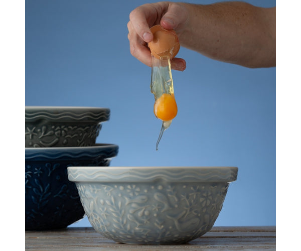 Bol mélangeur Nautical S24 bleu tortue 24 cm : des ustensiles de cuisine élégants et fonctionnels.