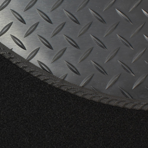 Jeu de 4 tapis de voiture JVL Nitro.