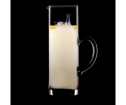Verseuse sélectionnée de 1,7 litre de qualité supérieure : élégante et fonctionnelle.