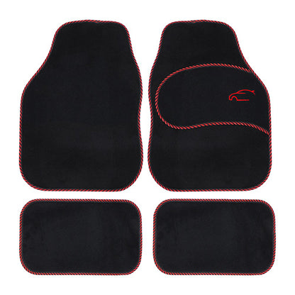 Améliorez votre conduite avec le jeu de tapis de voiture Dash 4 pièces en violet clair.
