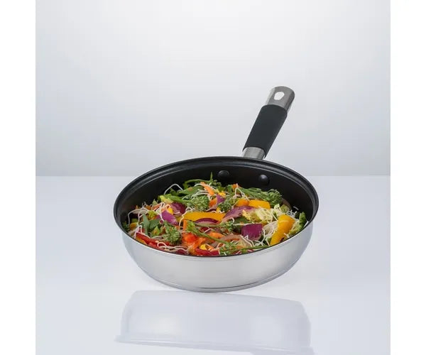 Poêle antiadhésive de 22 cm – Essentiels de cuisine.
