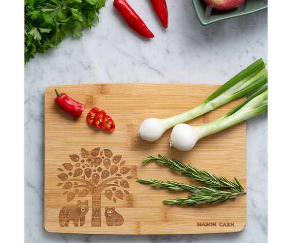 La Planche à Découper In The Forest : planches à découper en bois artisanales pour un charme rustique dans la cuisine.