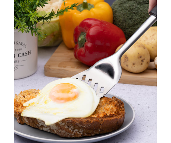 Spatule de cuisine ajourée en acier inoxydable de qualité supérieure : l'ustensile de cuisine essentiel.