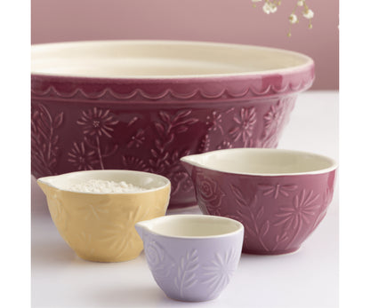 Dans l'Ensemble Prairie : 3 tasses à mesurer pour des créations culinaires précises.