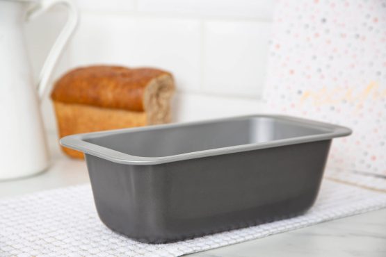 Baker & Salt® Non-Stick 4lb Loaf Tin