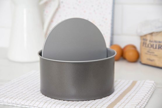Baker & Salt 18cm Loose Based Deep Cake Tin