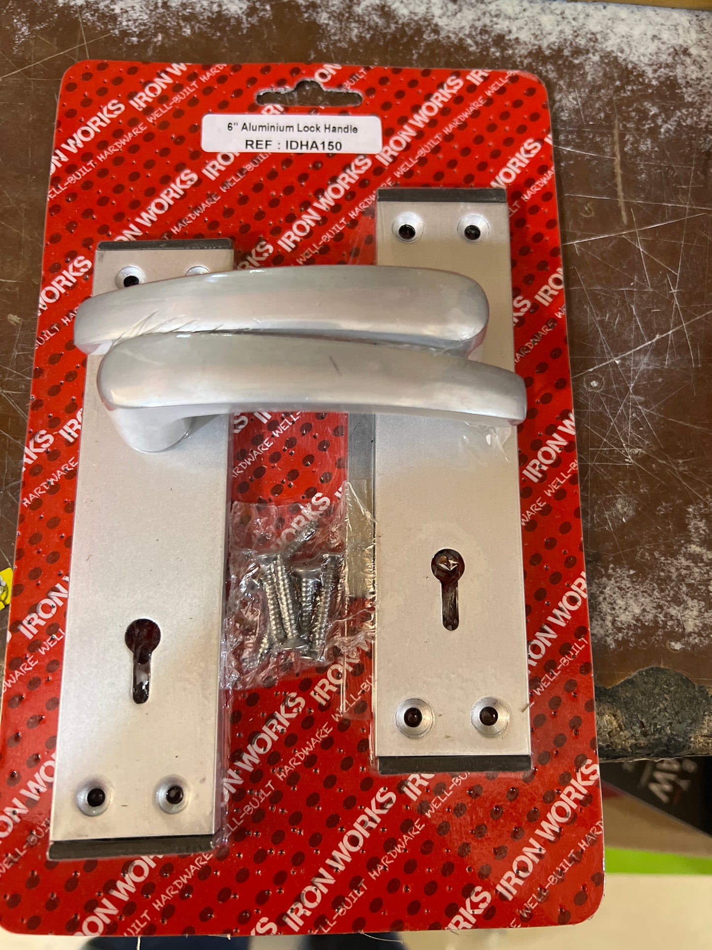Poignée de verrouillage en aluminium de 6"