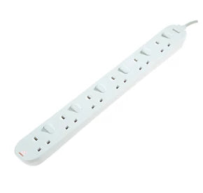 Rallonge Daewoo 13A 6 prises avec interrupteur 2m