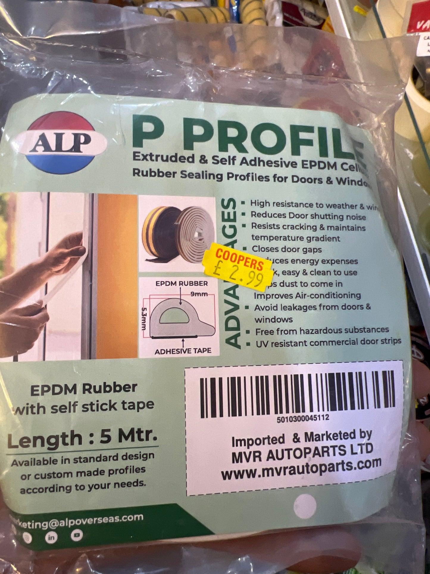 Extrudeuse de profil en P et joint d'étanchéité en caoutchouc autocollant pour porte et fenêtre