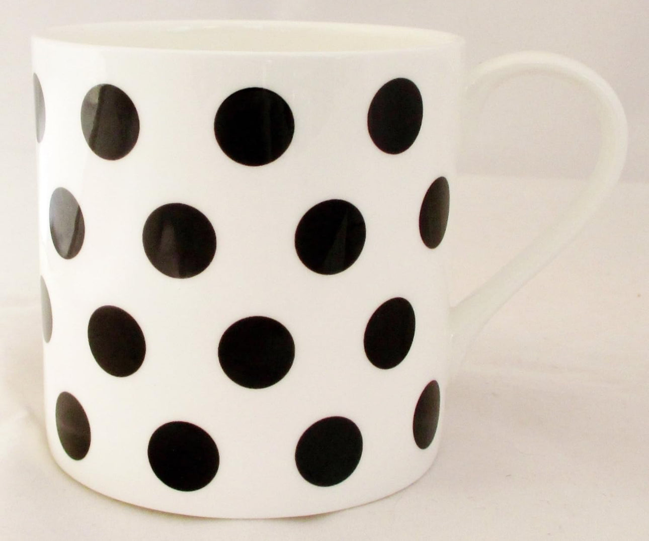 Mug Pois Noirs Grande Tasse Balmoral en Porcelaine Fine Décorée à la Main au Royaume-Uni
