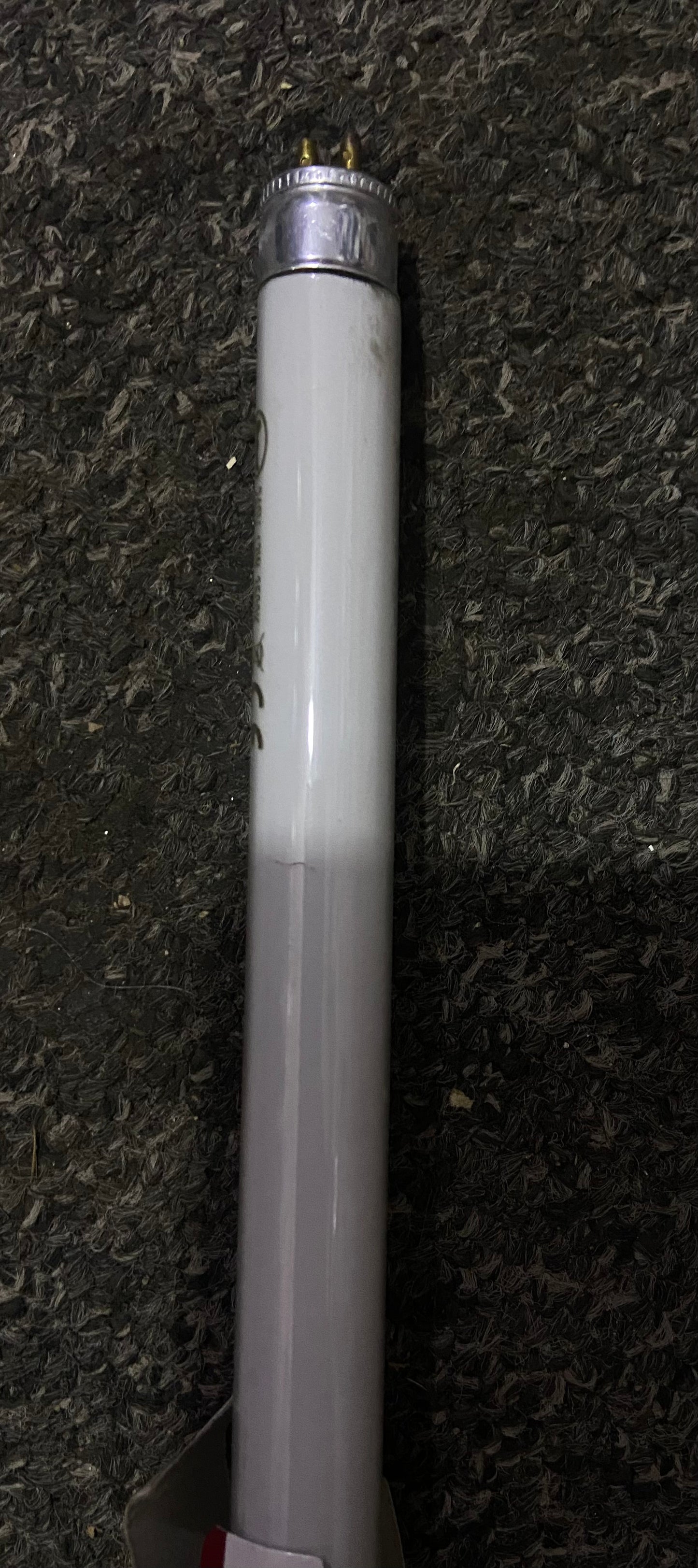 FLUORESCENT TUBE TRI-PHOSPHOR 531mm 240v 13w