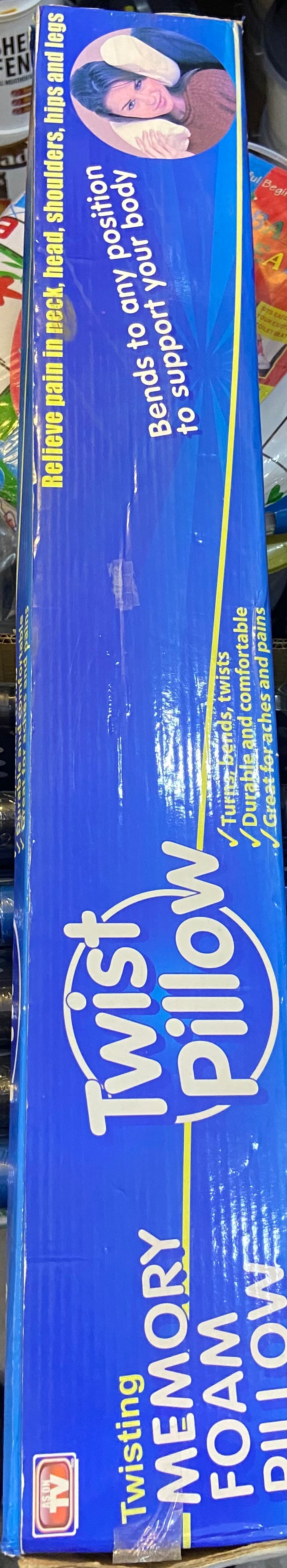 TWIST PILLOW