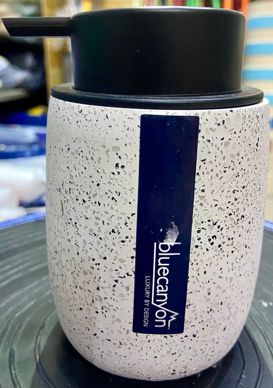 BLUECANYON VERONA SOAP DISP BEIGE 8.2D x 12.1Hcm