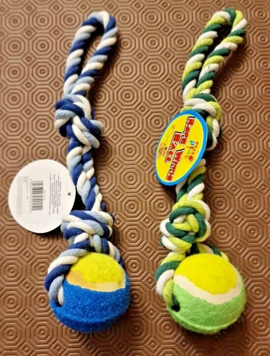 PETS PLAY ROPE WITH BALL