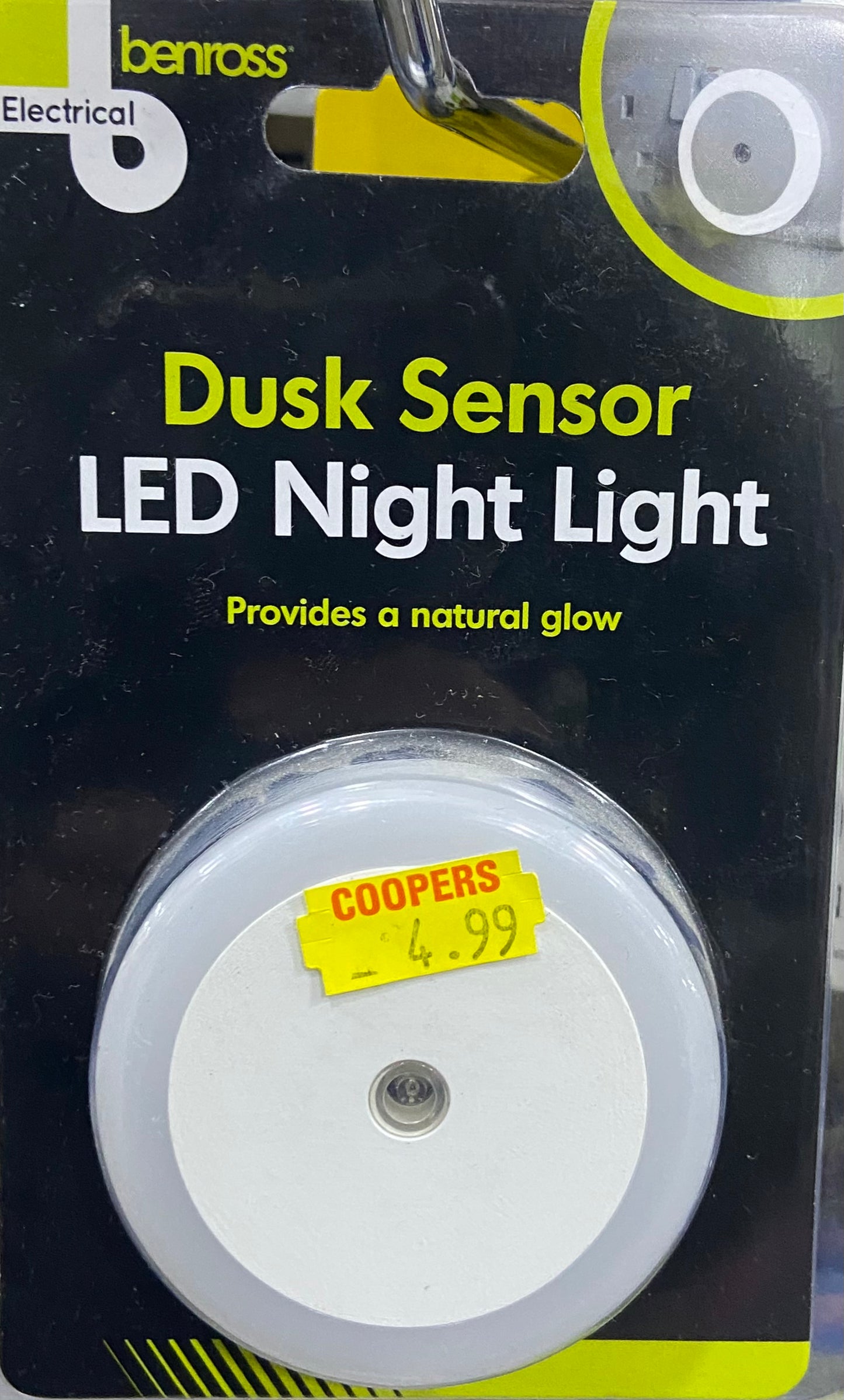 Illuminate Your Nights with Dusk Sensor LED Night Light