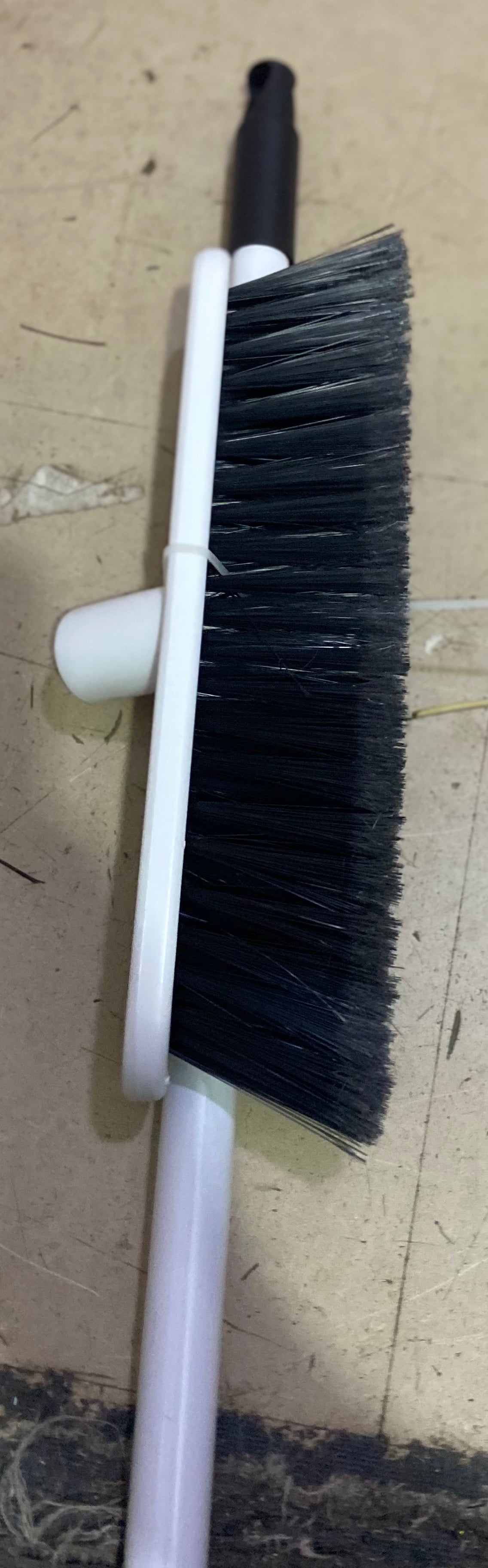 CHARLES BENTLEY INDOOR BROOM