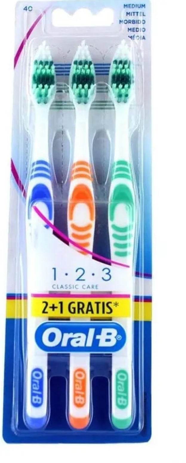 Brosse à dents Oral B Classic Care medium, paquet de 3