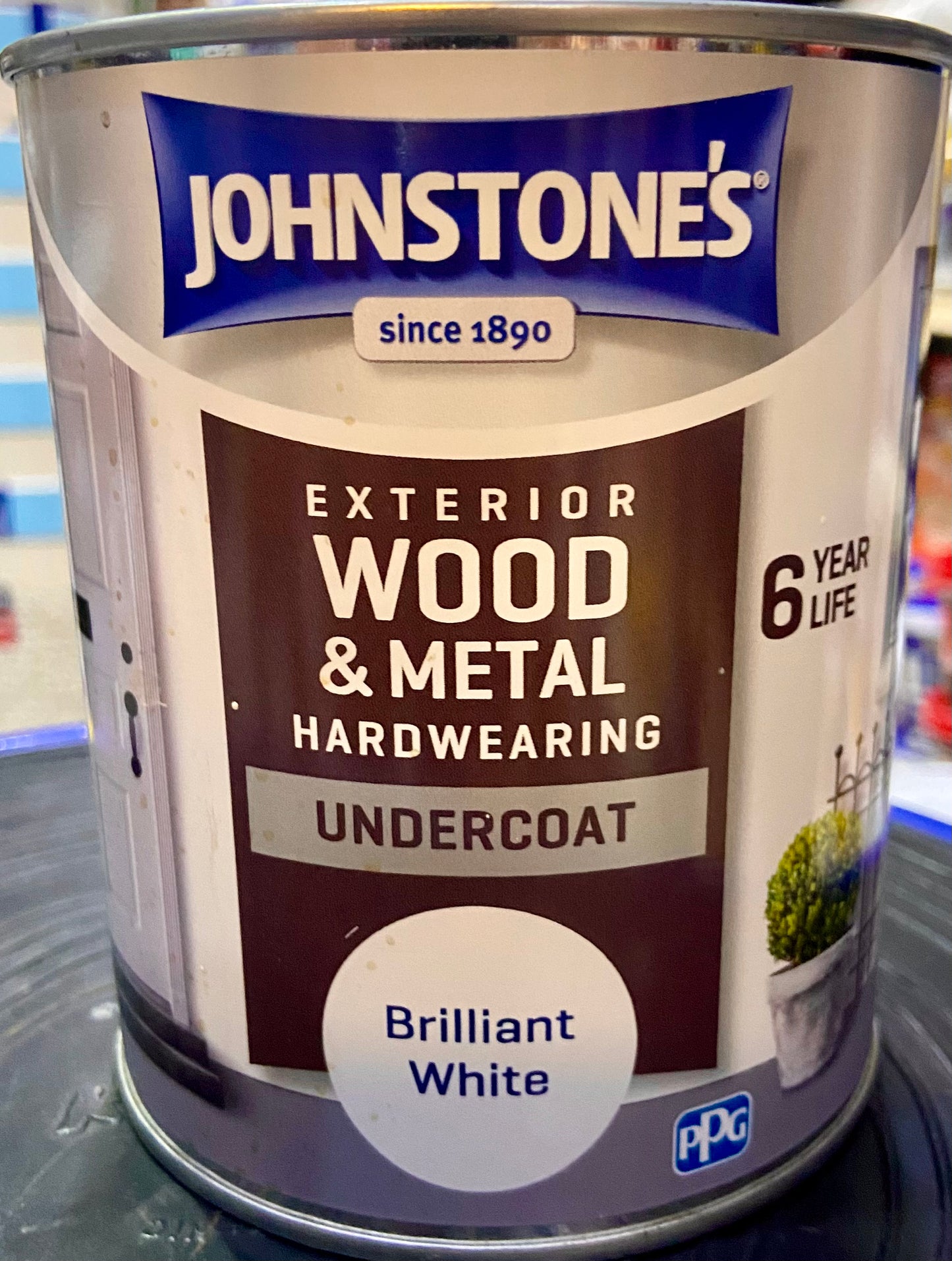 JOHNSTONE’S BRILLIANT WHITE 750ml