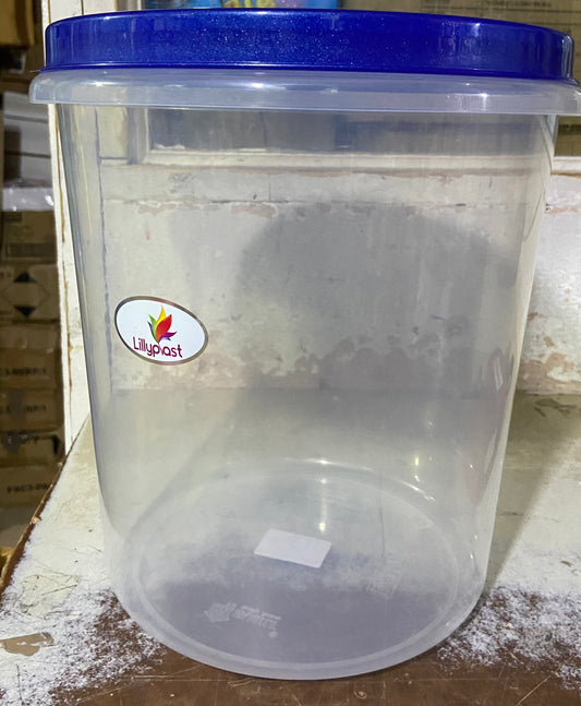 PLASTIC CONTAINER