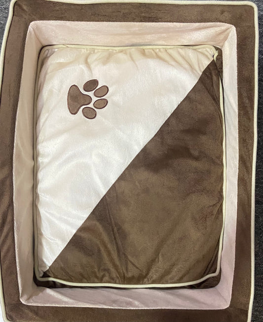 PAW PRINTS LARGE PET BED H: 17x W: 62 x D:48cm
