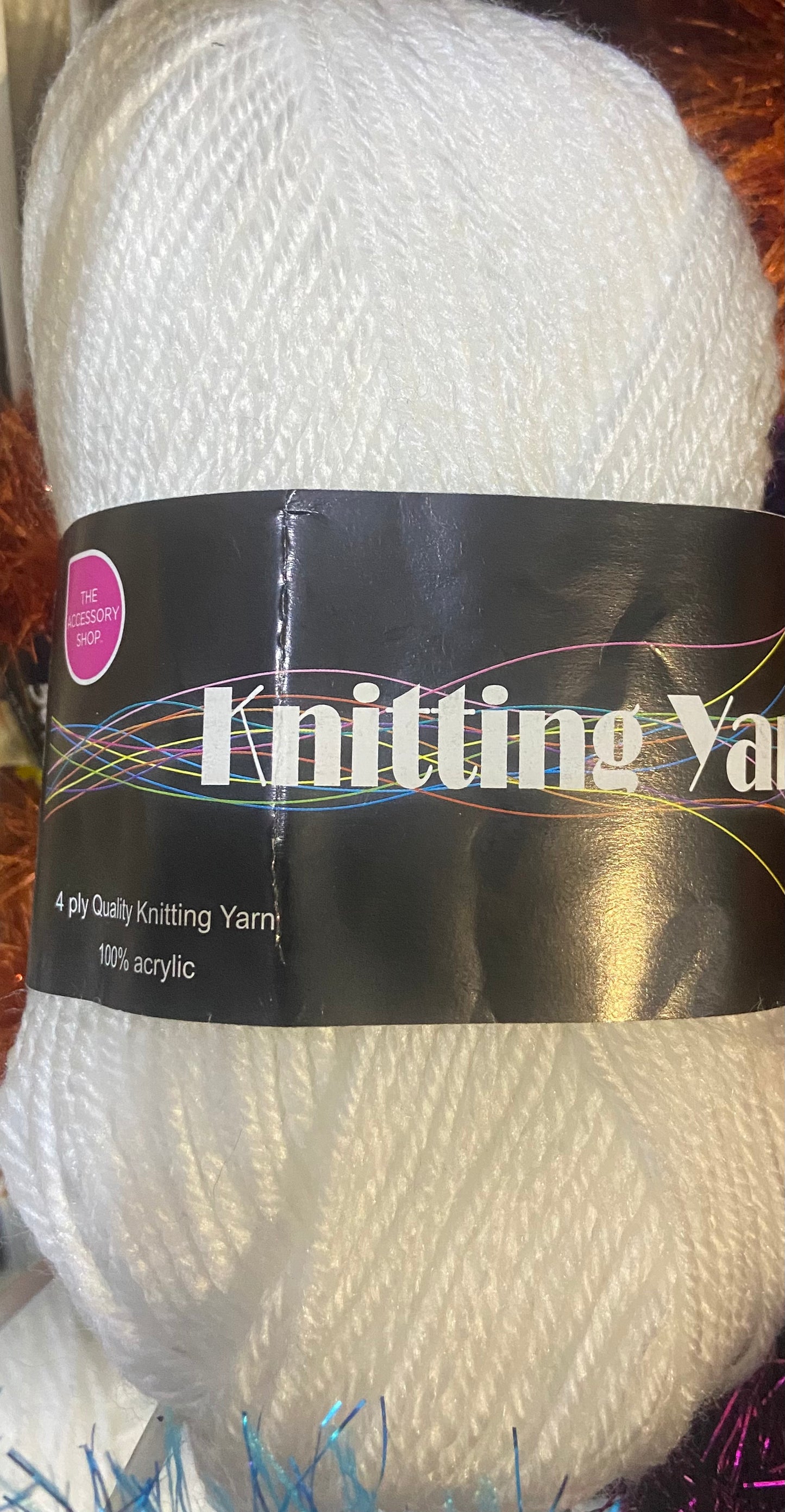 KNITTING YARN 80g WHITE WOOL