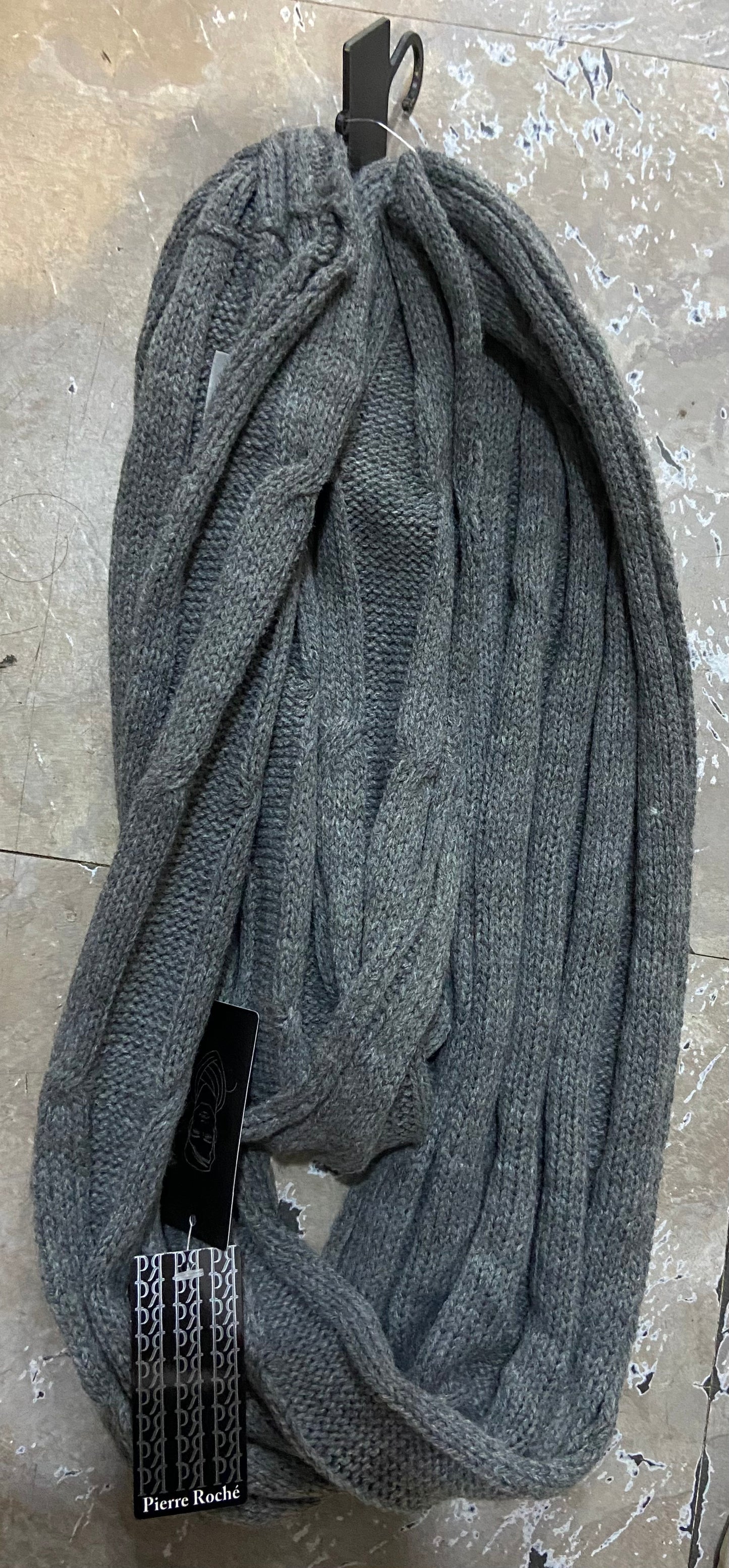 PIERRE ROCHE SCARF GREY