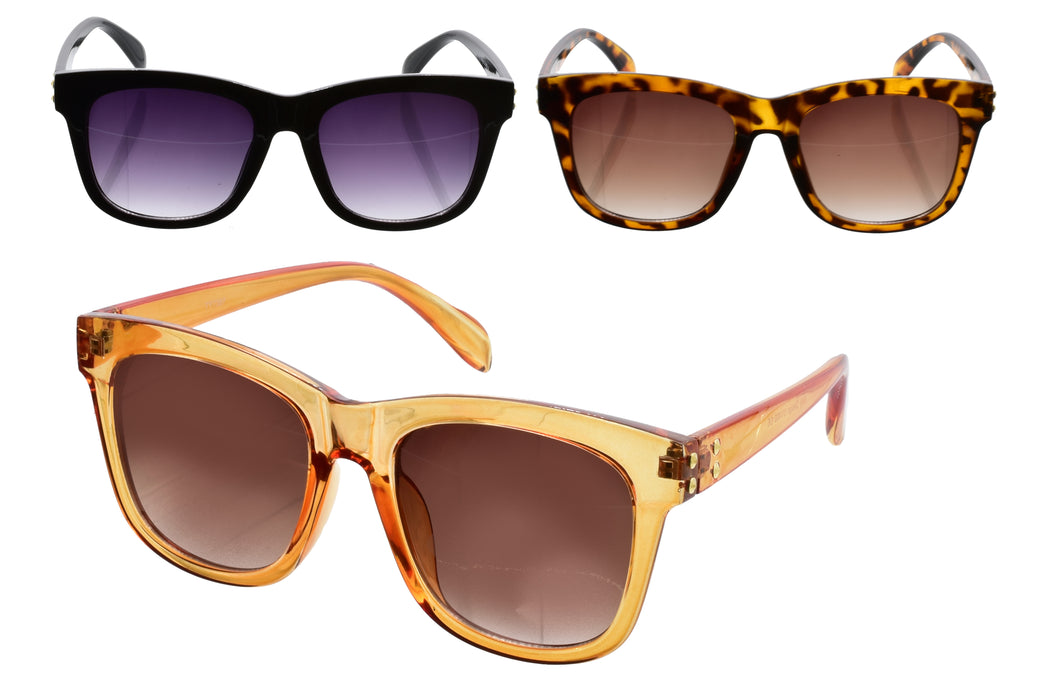Stylish Ladies Plastic Frame Wayfarer Sunglasses Trendy Women's Eyewear